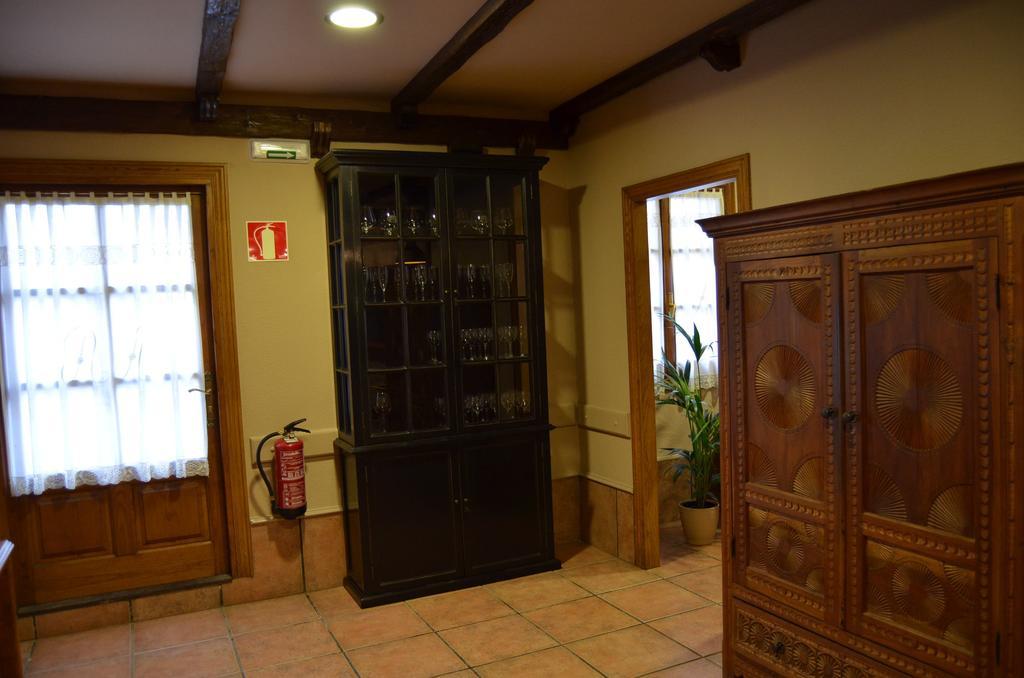 Hostal Ameztia Doneztebe Екстер'єр фото
