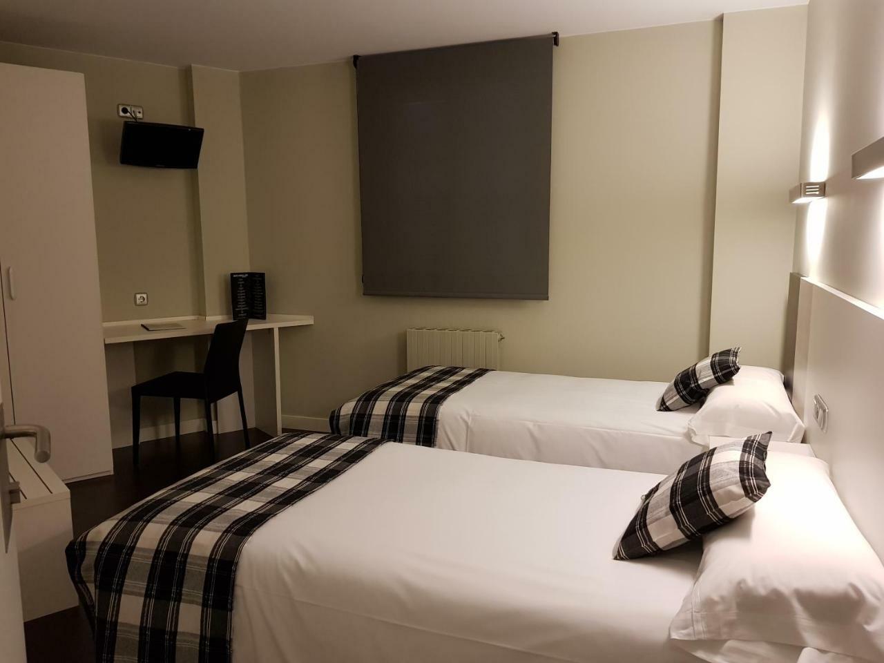 Hostal Ameztia Doneztebe Екстер'єр фото