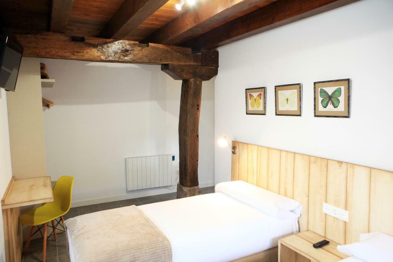 Hostal Ameztia Doneztebe Екстер'єр фото